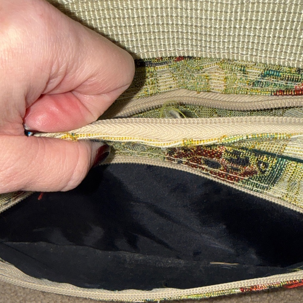 Ladybug Patterned Travel Weekender Bag/Tote - Picture 13 of 16